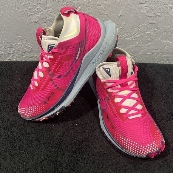 🔥 NIKE Pegasus Trail 4 GORE-TEX Running Shoes Women Size 9 - EXCELLENT Conditio - Picture 2 of 15
